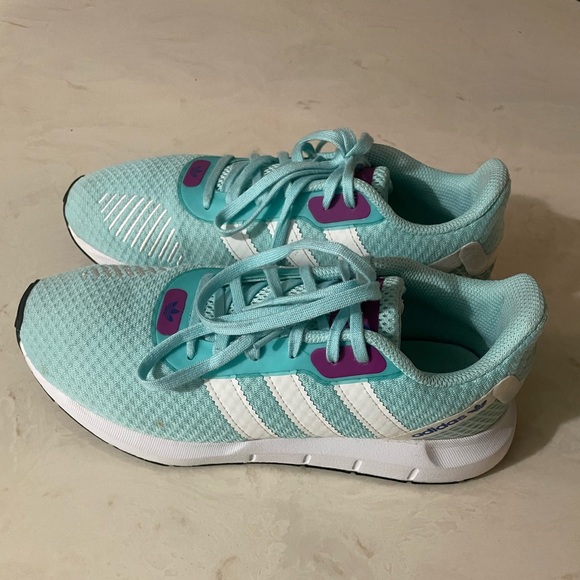 ADIDAS Blue Trainers - Picture 4 of 8